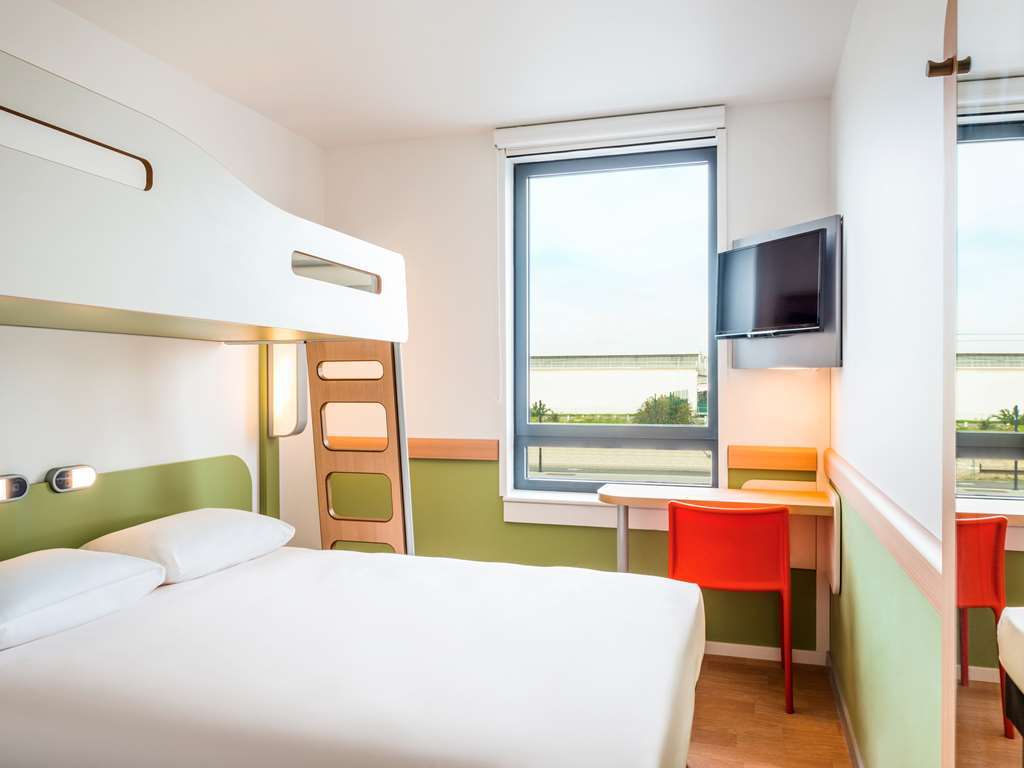 Ibis Budget Paris Coeur D'Orly Airport Номер фото